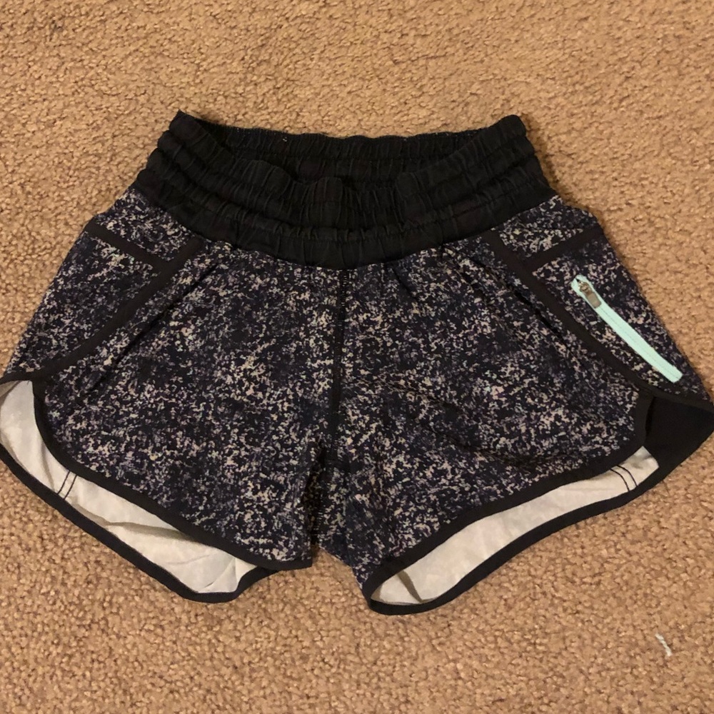 Lululemon tracker shorts